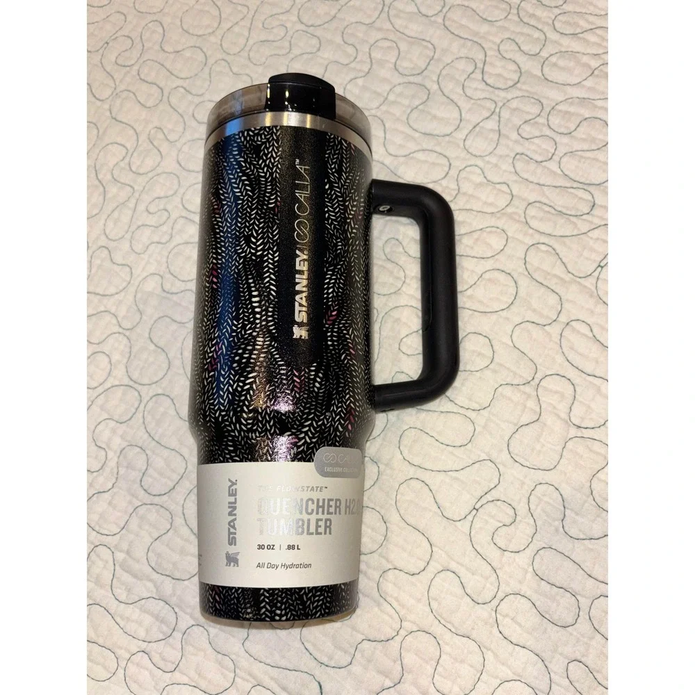 Stanley x Calia Quencher H2.0 FlowState Tumbler 30oz Black White Knit Pattern